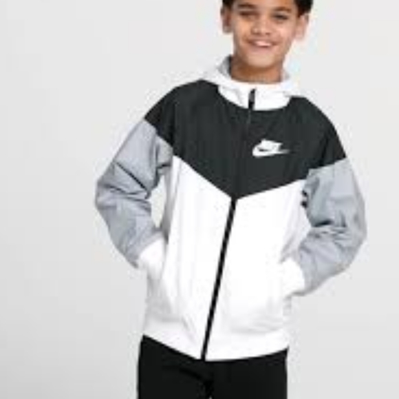boys nike windbreaker